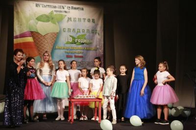Музикален албум, видео клип и концерт за 10 години от създаването на Вокална академия "Каварна" - Изображение 8