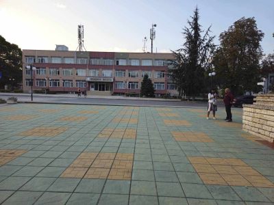 Театрален проект "Обикновен човек", пиеса от Й.Йовков - мост между поколенията, финансово подпомогнат от НФ "Култура" по програма "Програма за възстановяване и развитие на организации в областта на любителското творчество"  - Изображение 5